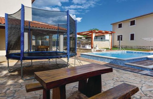 Three-Bedroom Holiday Home In Rebici - Foto 10