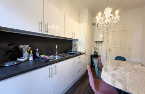 Citynah, Balkon, große Küche und Garten - Foto 32