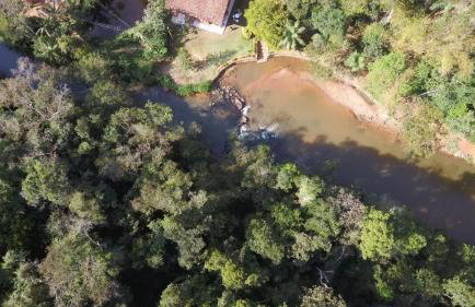 Sítio Canto das Águas - Foto 7