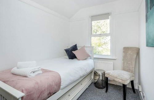 Stylish Victorian 3 Bed House Huge Garden/Parking - Foto 17