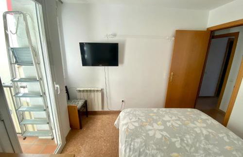 Big Family Terrassa Parking and noise free - Photo 11