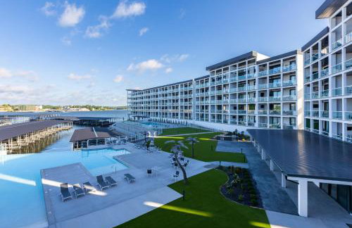 Topsider Condo w/ Stunning Lake Views, Shuffleboard & King Beds - Foto 45