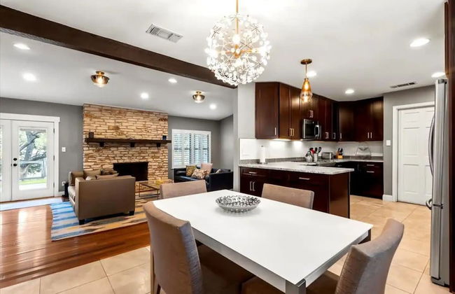 Spacious Retreat with Private Pool - Foto 4