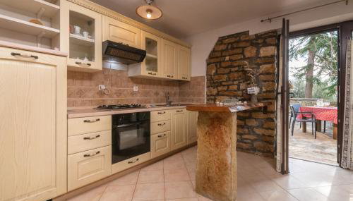 Apartment Larca - Foto 3, stove