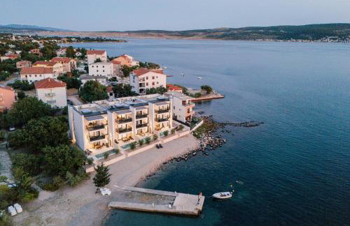 Beachfront Escape Villa Nevera - Foto 7