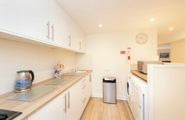 Secluded Brewery Apartment - Foto 15