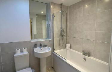 Blue Sky Apartments@ Abbots Yard, Guildford - Foto 6