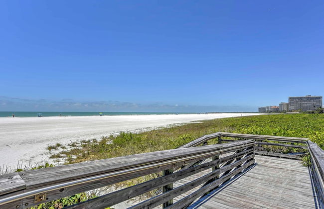 Marco Island Condo with Patio Steps to Beach Access - Foto 39