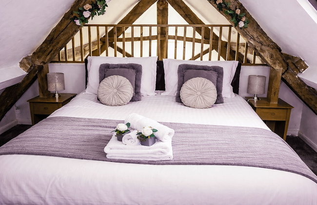 Romeo Cottage - Sleeps 4 - Open Plan Barn - Private Hot Tub & Garden - Foto 4