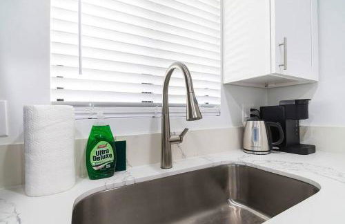 2BR Plus Bonus Room and Pool Access Near Universal Studios - Foto 12