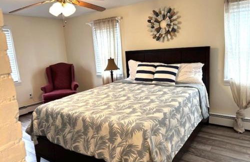 Just Moments From The Causeway Bridge This Charming Spacious Five-Bedroom 2 Bath Home Is Located In Ship Bottom On The Island Of Lbi Wifi - Foto 18