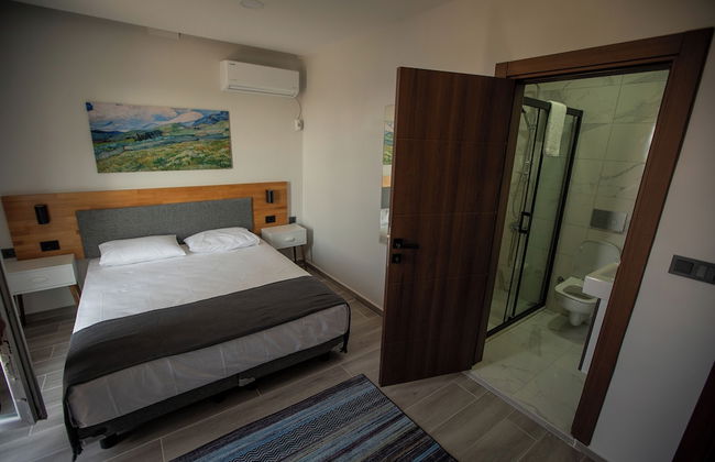 Royalova Hotel - Photo 24