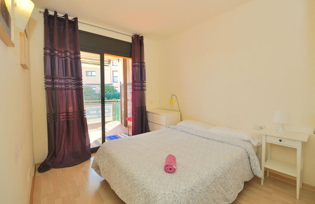 Apartment Garbi Boadella - Photo 3