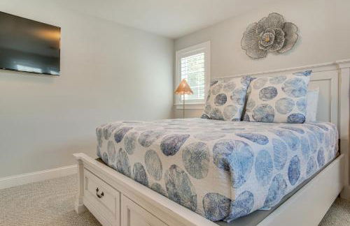 2 Mi to Public Beach! Cape Cod Gem with Fire Pit - Foto 15