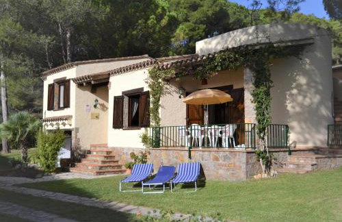 Casa con Gran Jardín Privado y Piscina Comunitaria en Torroella de Montgrí - ES-323-44 - Foto 2