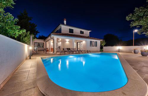 Villa Paronich - Foto 1