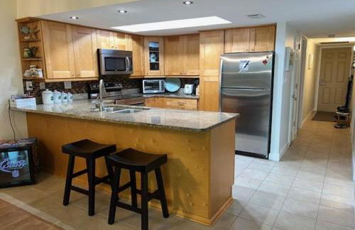 Holiday Villas II ON THE BEACH w/Intercoastal View - Foto 19