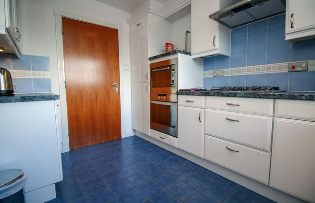 Turnberry Apartments - Photo 32