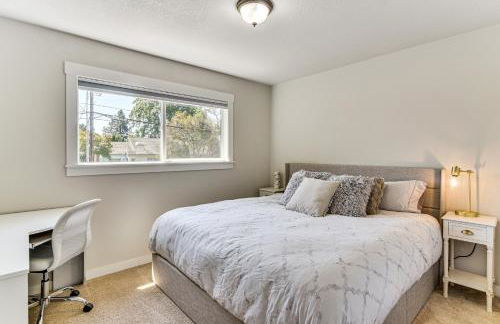 7 Mi to Vancouver Waterfront Sleek Home with Yard! - Foto 12