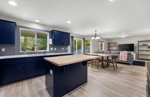 Spacious 4 bed near park/trails - Foto 37