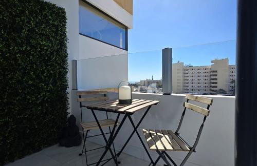 BlumLuxury Apartment - Photo 14