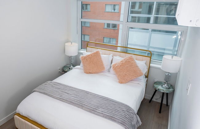 Silverstone Downtown Long-Term stay - Photo 10