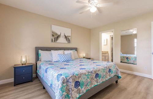 Park Shore Resort Top Floor BLDG J 455 Great View - Foto 14