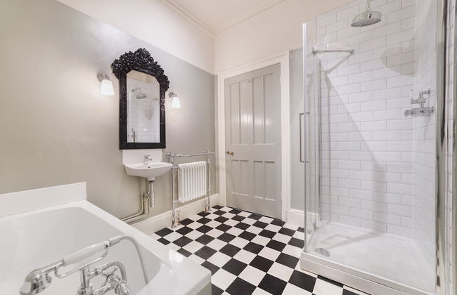 Healey Hall - Photo 24