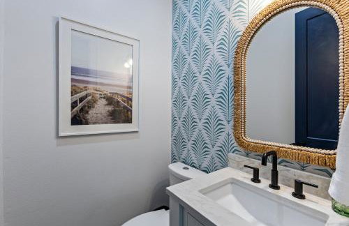 Luxury Beachfront l Private Hot Tub, Pool, & 2 Arcade Games - Foto 51