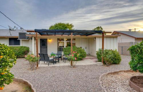 Patio and Yard Sun City Home Near Casinos - Foto 1