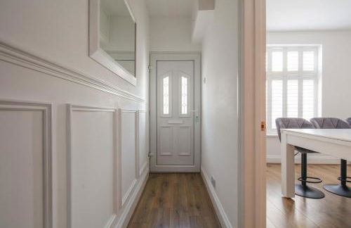 Spacious 3 Bedroom Home with PS5 and Pool Table Near O2 Arena Canary Wharf and Elizabeth Line to Central London - Foto 13