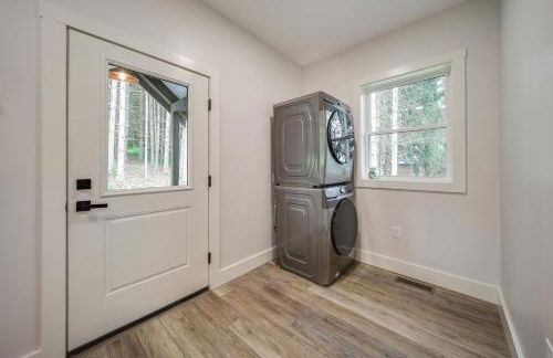 Waterfront Home with Kayaks, Trails and Petting Zoo! - Photo 18