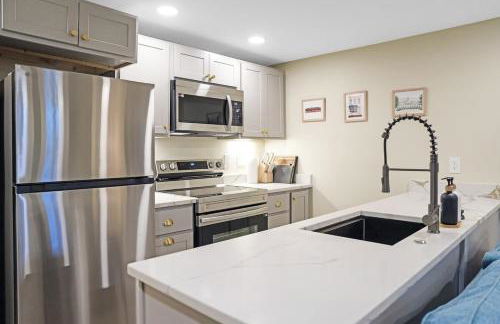 2 Blocks from the US Capitol - Photo 9