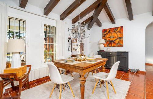 Urb Villa with pool by Costarentals- Ref 139 - Photo 10