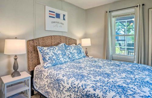 Chic Cottage with Private Yard Steps to Beach! - Foto 15