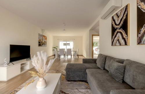 Bright & Airy 3BR Spacious Villa - Foto 1