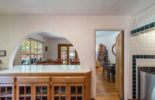 Lovely Tudor Home With Pool & Spa Near Russian River - Foto 26