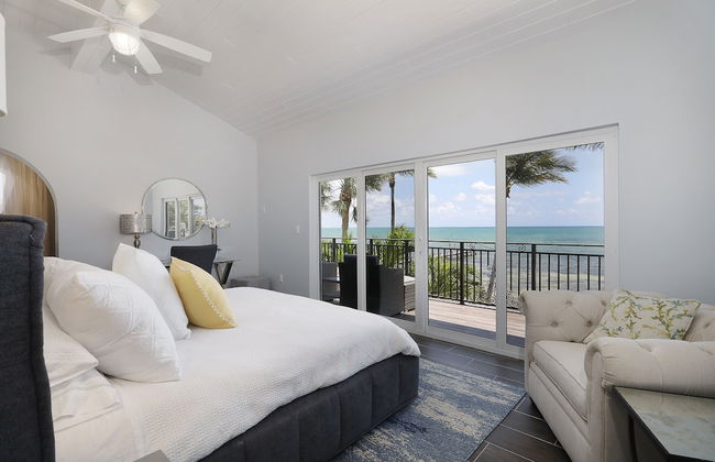 Luxury Beachfront Home With Pool In Islamorada 3 Bedroom Home by RedAwning - Photo 4