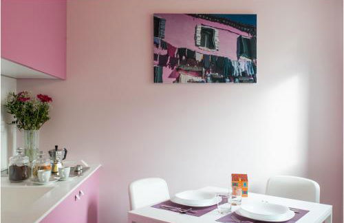 Tiffany Home - Photo 19