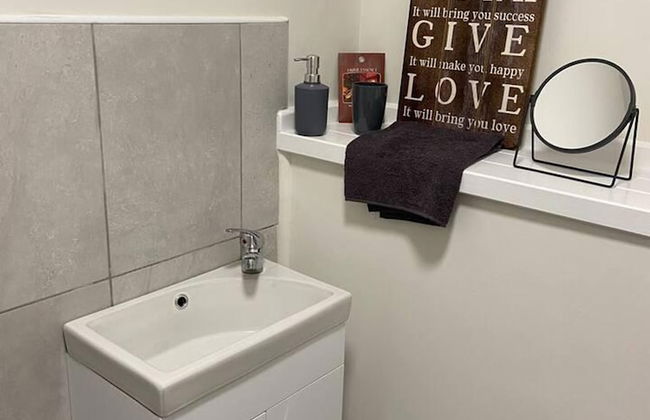 Town House in Ideal Location, Central Enniskillen - Photo 14