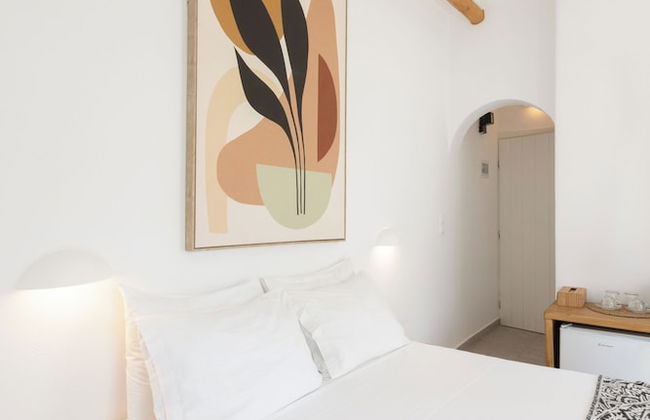 Parosquare Central Suites - Photo 27