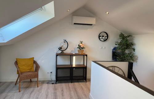 70m2 climatisé - Parking privé - Terrasse - 2 chambres - Lycée Roosevelt - Reims Arena - Foto 12