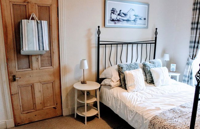 Cosy & Modern Apartment in Central Edinburgh - Foto 2