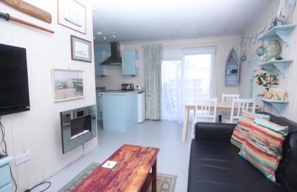 17H Medmerry Park 2 Bedroom Chalet - Foto 3