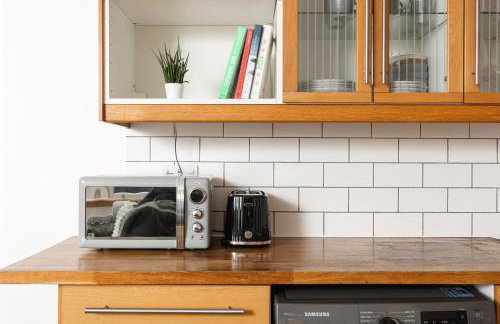 New! Lovely 1BR, 2 mins to St James Street Station - Foto 10