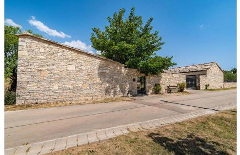 3 Bedroom Beautiful Home In Lisicic - Foto 29