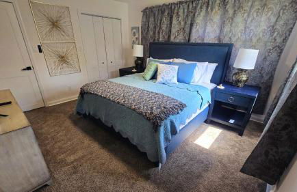 Spacious, Renovated, 5-bedroom Retreat, Near I-85 - Photo 29