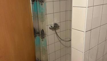 3 Schlafzimmer, Wohnzimmer, Küche, Bad, Terrasse, Parkplatz - Foto 2