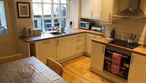 Ashdene Cottage with secure 'sun trap' garden - Foto 4, stove, dishwasher, toaster