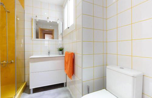 LetsGo Sagrada Familia Penthouse - Photo 9